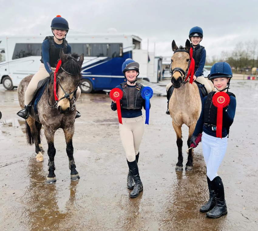 St Swithun’s Students excel at Equestrian Event 